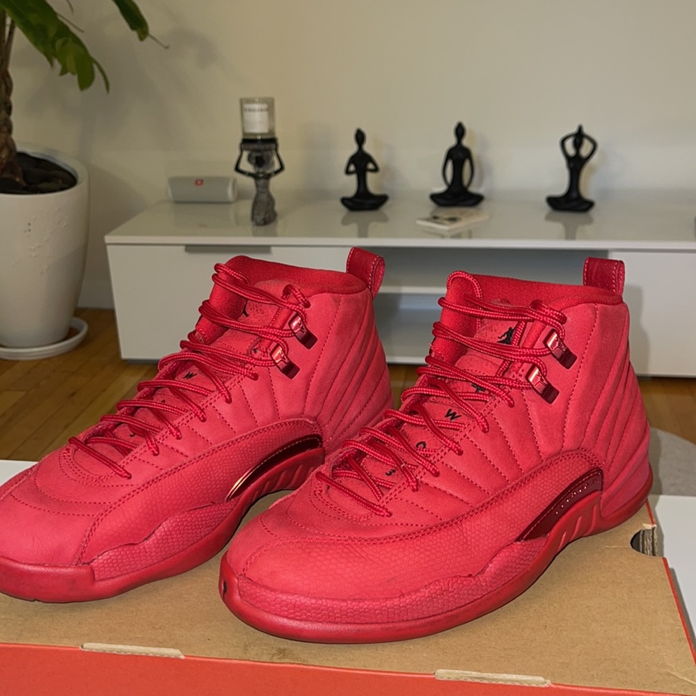 JORDAN 12 RETRO GYM RED (2018) - Picture 4 of 5